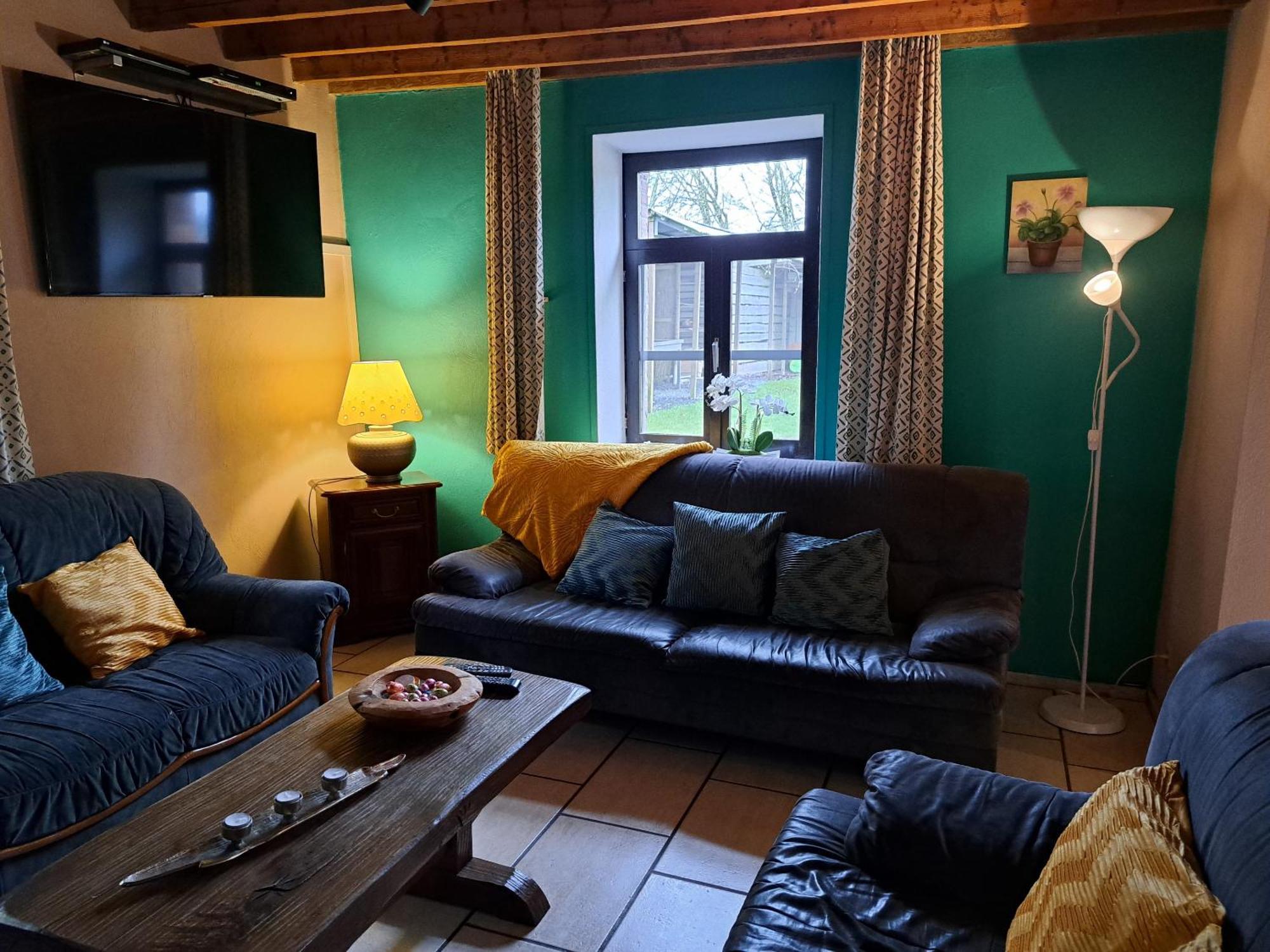 Villa Les 12 bois du cerf à Tailles Extérieur photo