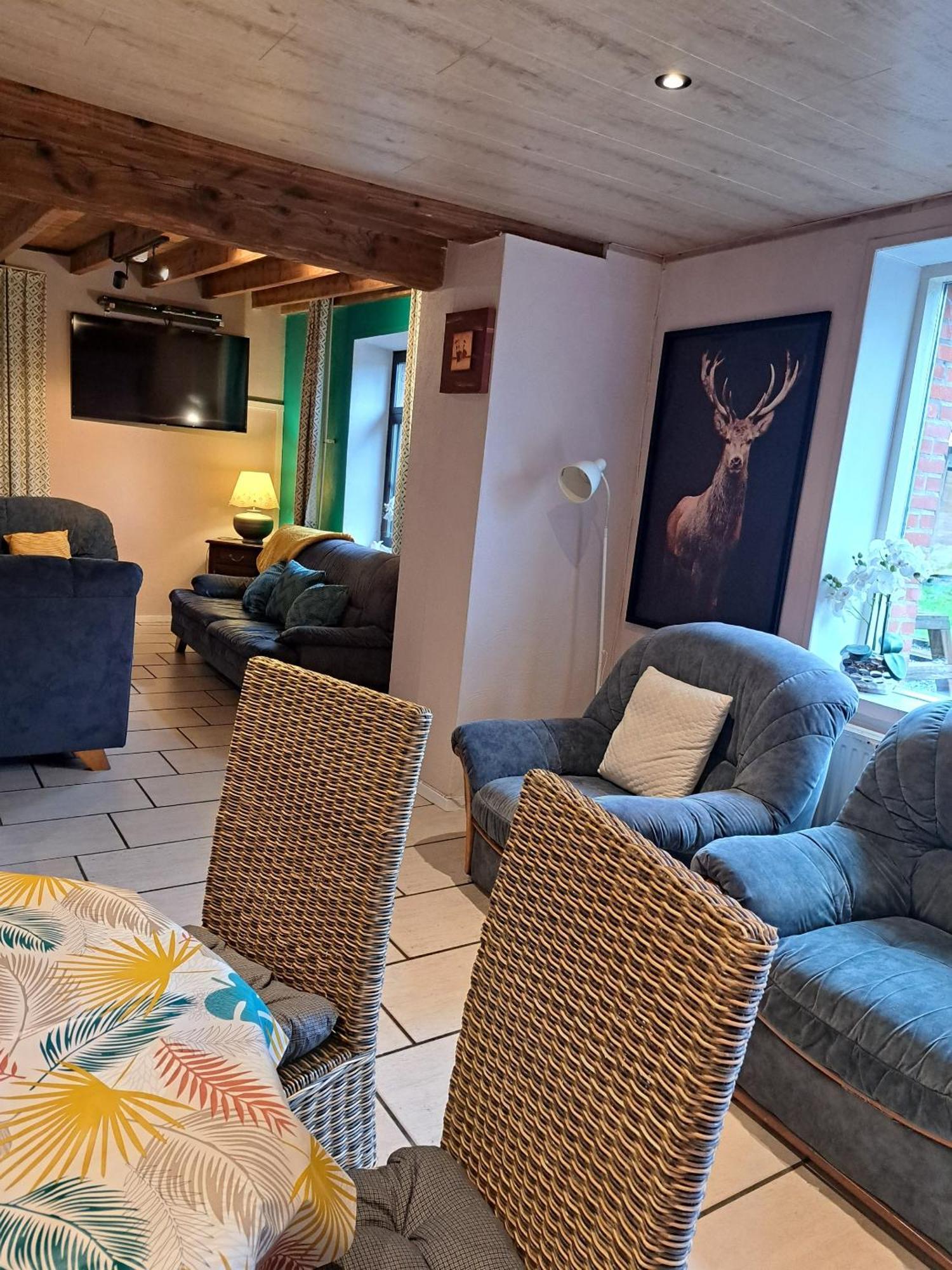 Villa Les 12 bois du cerf à Tailles Extérieur photo